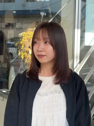 ミディアム 西村 清花のヘアスタイル