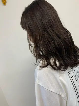 セミロング 石井 静のヘアスタイル