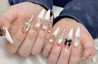 ネイル Kara🌻マツエク &Nailサロン💛のネイルデザイン