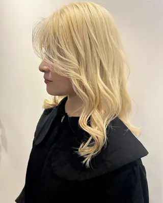 セミロング カラー 田中 遥陽のヘアスタイル