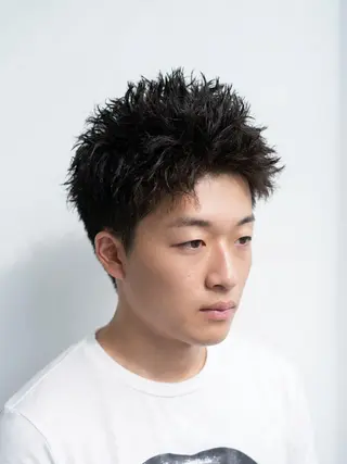 ショート パーマ メンズ 鈴木 まさしのヘアスタイル