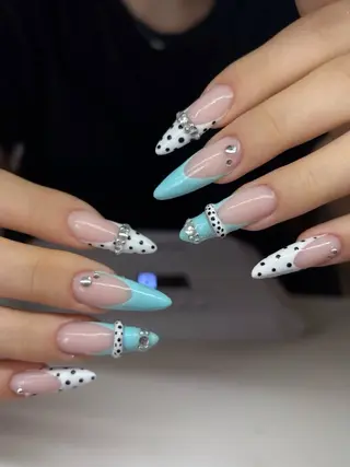 ネイル Rina Nail.Novaのネイルデザイン