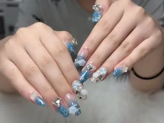ネイル AURA NAIL 上前津のネイルデザイン
