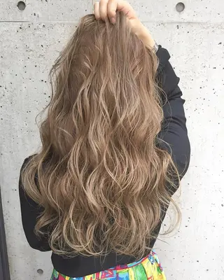 ロング カラー パーマ ヘアアレンジ メンズ キッズ ネイル マツエク・マツパ レイヤーカット✂️ 艶髪/小田部慎也のヘアスタイル