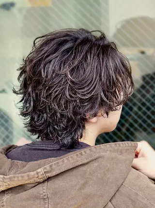 ミディアム カラー パーマ メンズ特化/ツイスパ /波巻き/松本真生のヘアスタイル