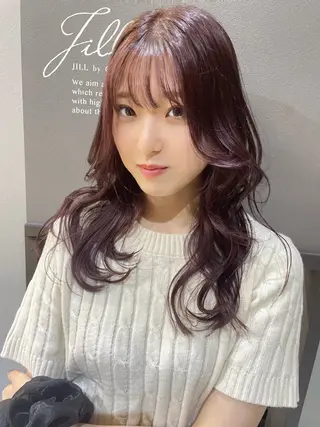 カラー AIRI layer cut hairのヘアスタイル