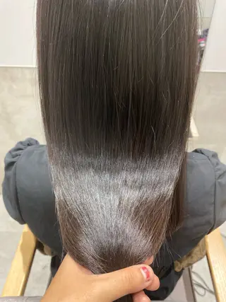 セミロング 古山 瞳のヘアスタイル