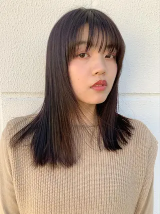 ロング カラー 榑松 恵里のヘアスタイル