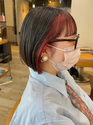 ショート カラー ヘアアレンジ サナ🌱 切りっぱなしボブのヘアスタイル