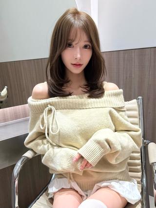 ミディアム カラー 上品ヘア🤍顔周り/ 前髪カット/林遼一郎のヘアスタイル