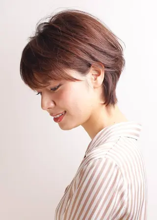 ショート カラー 大西成那 WILLOW京橋のヘアスタイル