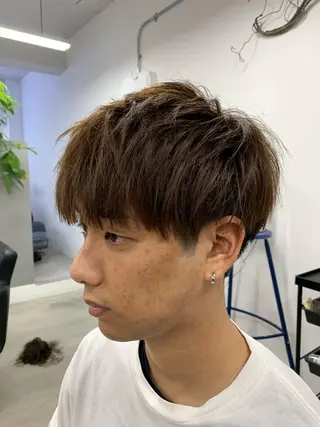 ショート カラー 中村 靖彬のヘアスタイル