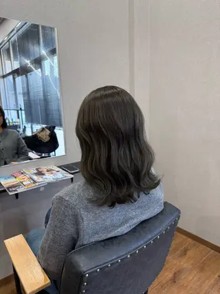 ロング カラー 鵜飼 真伍のヘアスタイル