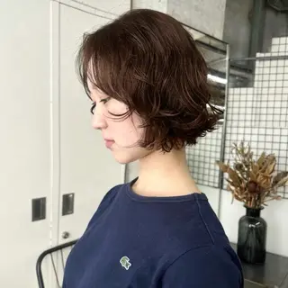 ミディアム カラー パーマ 伊藤ほのか/柔らかパ ーマ/ダブルカラーのヘアスタイル