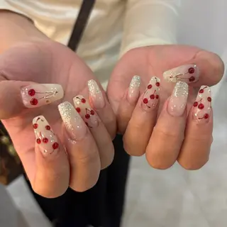 ネイル 栗田 ゆう子のネイルデザイン