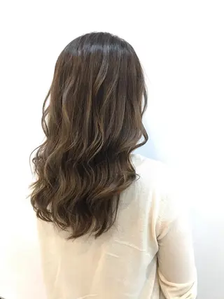 セミロング カラー 髪質改善 高橋 勇樹のヘアスタイル