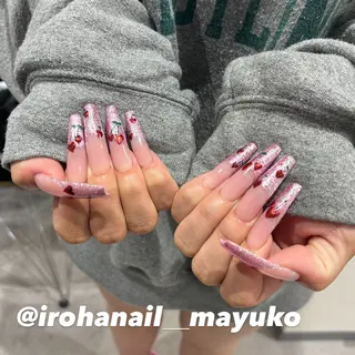ネイル IROHA NAIL 真結子のネイルデザイン