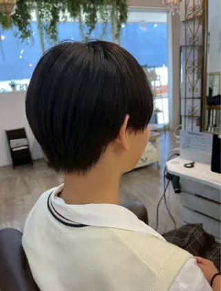 ショート 岡本 蓮太のヘアスタイル