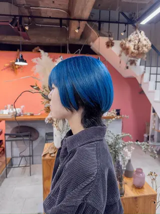 ショート カラー 🎨カラー専門家🎨 チャーリーのヘアスタイル