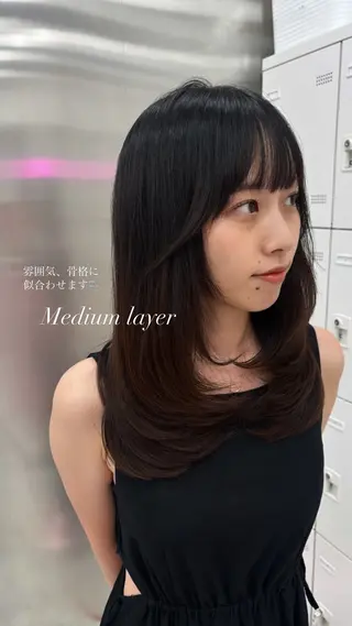 ミディアム 抜け感レイヤー︴ ニュアンスカラーのヘアスタイル