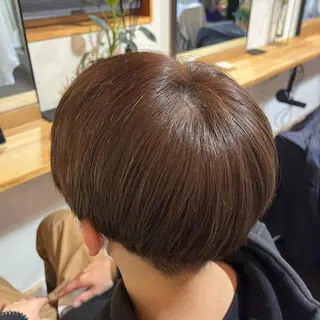カラー 髙木 優花のヘアスタイル
