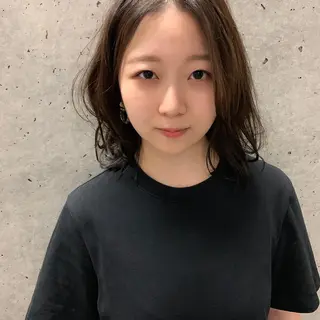 ミディアム カラー 中川 竜誠のヘアスタイル