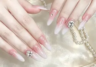 ネイル Ui_Amor (パラジェル)のネイルデザイン