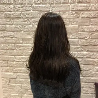 ロング 反橋 聖のヘアスタイル