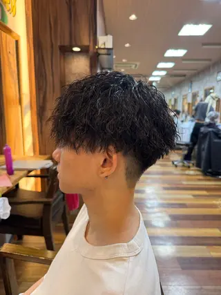 パーマ メンズ ブリーチカラー🌈 ✄﻿杉山来輝金沢文庫のヘアスタイル