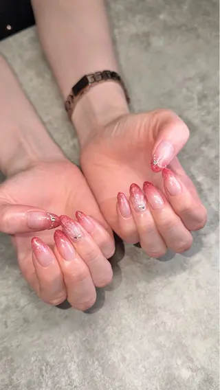 ネイル shino🌟 痛ネイルのネイルデザイン