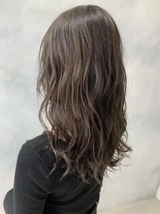 ロング カラー 韓国レイヤー×艶髪 ハイトーンRyukiのヘアスタイル