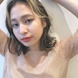 ミディアム カラー レイヤーカット/ ハイライト　千咲季のヘアスタイル