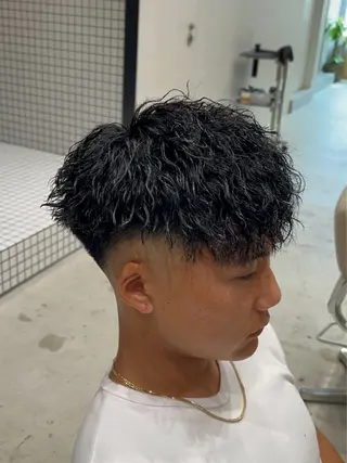 パーマ メンズ 🐲ツイスパ🐲 フェード/龍のヘアスタイル