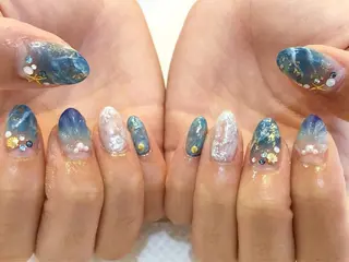 ネイル 板垣 綾乃のネイルデザイン