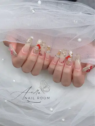 ネイル Aura Nail Roomのネイルデザイン