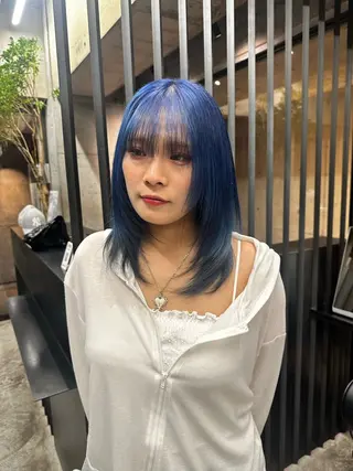 セミロング カラー 西 美羽のヘアスタイル