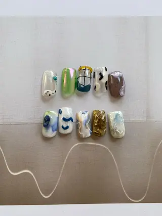 ネイル 栗林 実莉のネイルデザイン