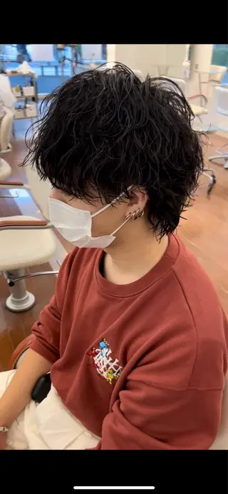 パーマ メンズ 波巻きスパイラル 河原崎　基のヘアスタイル