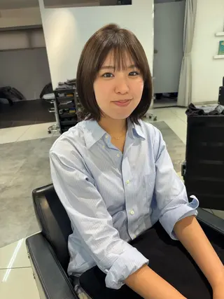 ショート カラー ヘアアレンジ ボブ/透明感ベージュ 🫧クルミ🌟のヘアスタイル