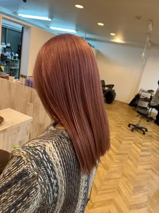 セミロング カラー ブリーチ特化 梅田本多翔のヘアスタイル