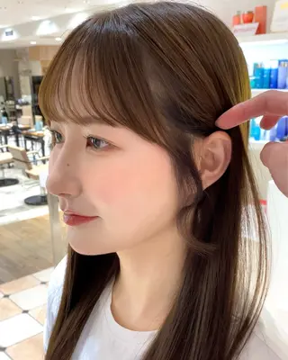 セミロング カラー 顔まわりカット🌟 くびれヘア/寺門遥輝のヘアスタイル