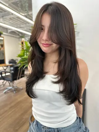 セミロング 韓国風×透明感カラー 髪質改善オタベシンヤのヘアスタイル