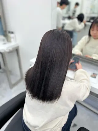 セミロング カラー Zina熊本🫧 Kurehaのヘアスタイル