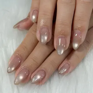 ネイル LAVISH nanamiのネイルデザイン