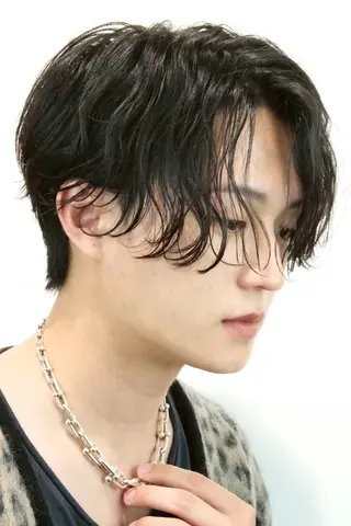 ショート カラー パーマ メンズ 渡部 武瑠のヘアスタイル