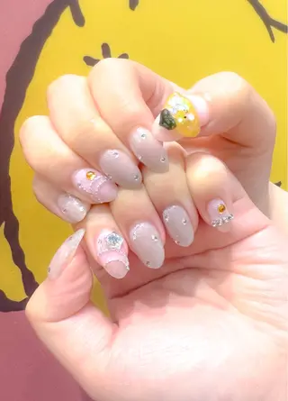 ネイル 佐藤 桃菜のネイルデザイン