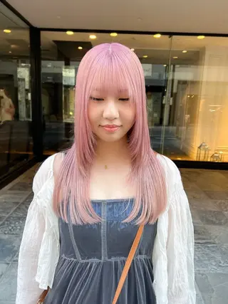ロング カラー AKO .のヘアスタイル