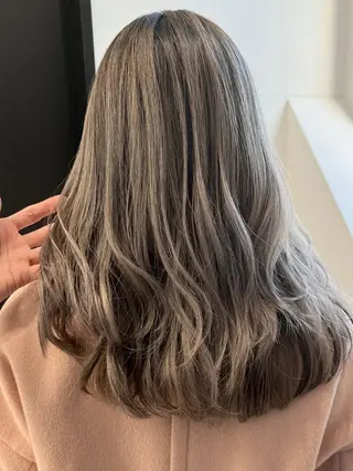 ロング 川畑 花菜のヘアスタイル