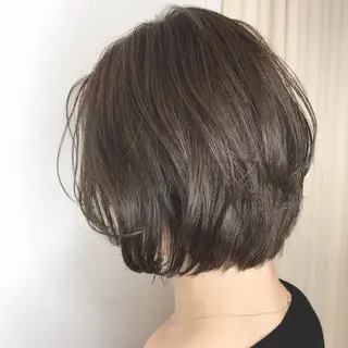 ショート カラー Bonheur umedaのヘアスタイル