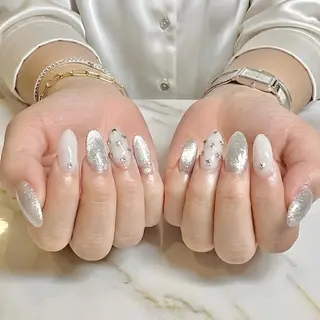 ミディアム Nail Salon midnightのネイルデザイン